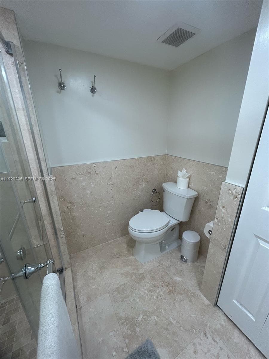 PELICAN LANDING CONDO · #110A in North Miami Beach - Photo 15