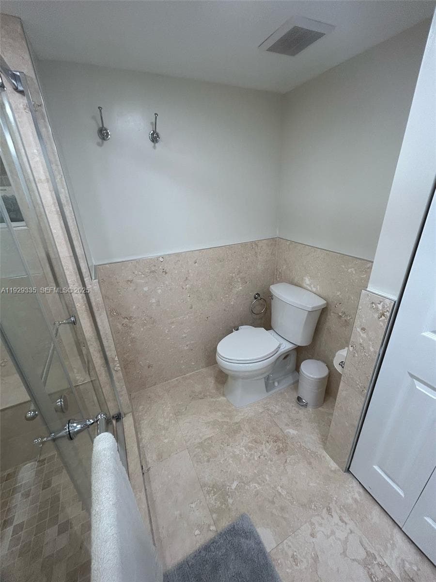 PELICAN LANDING CONDO · #110A in North Miami Beach - Photo 8