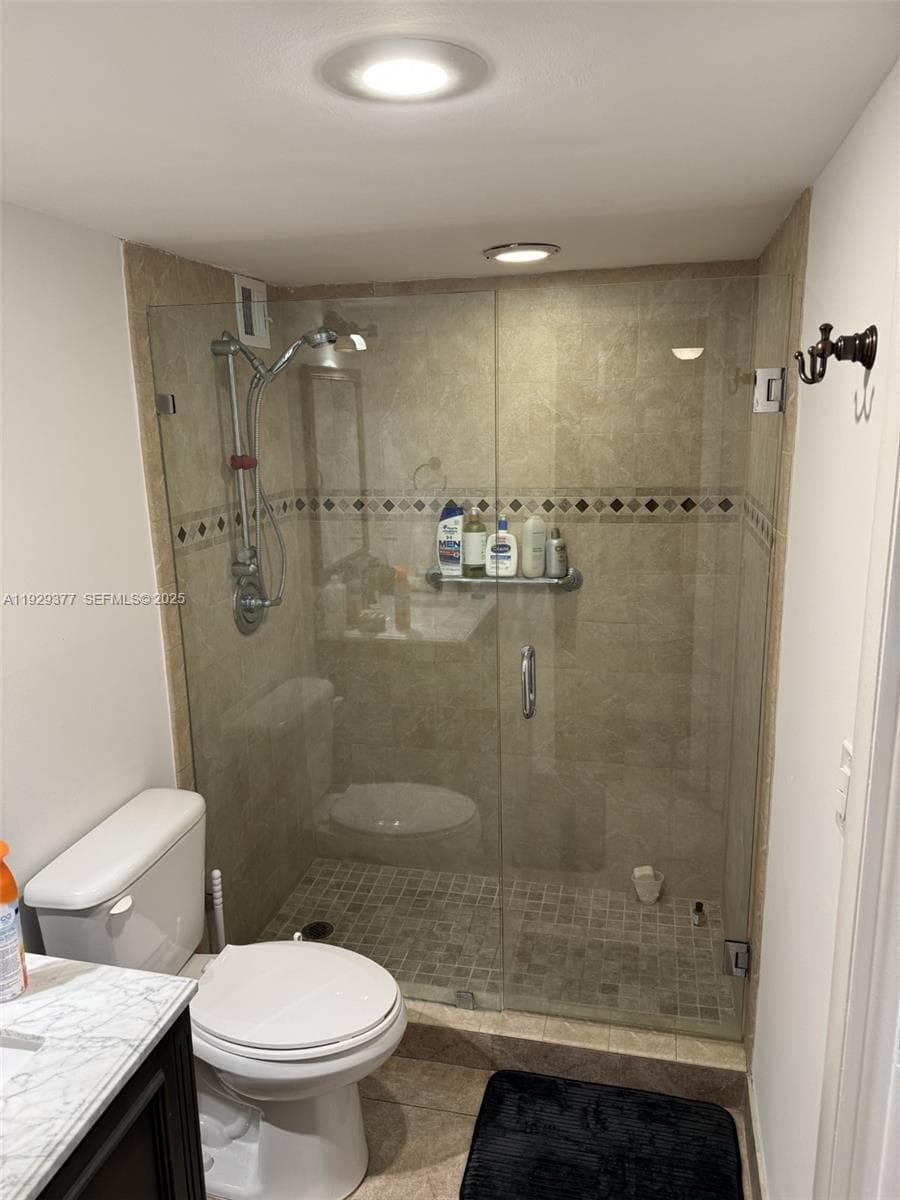Ocean Point Condominium · #414 in Miami Beach - Photo 5