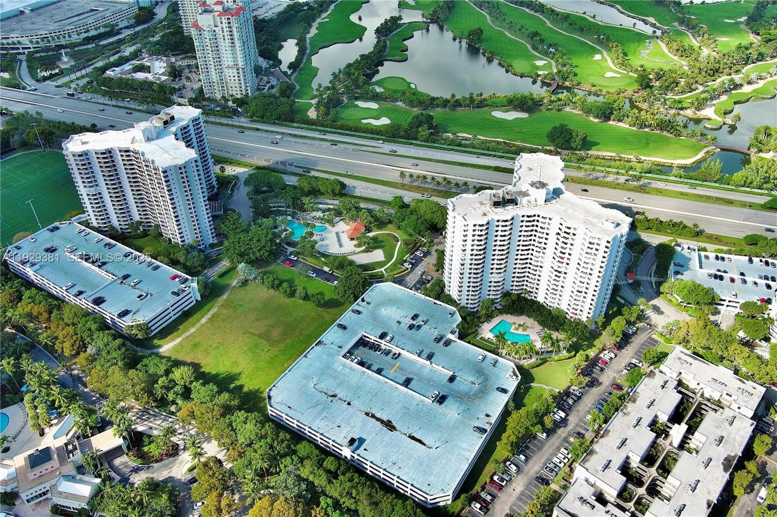 PARC CENTRAL AVENTURA EAS · #LP06 in Aventura - Photo 30