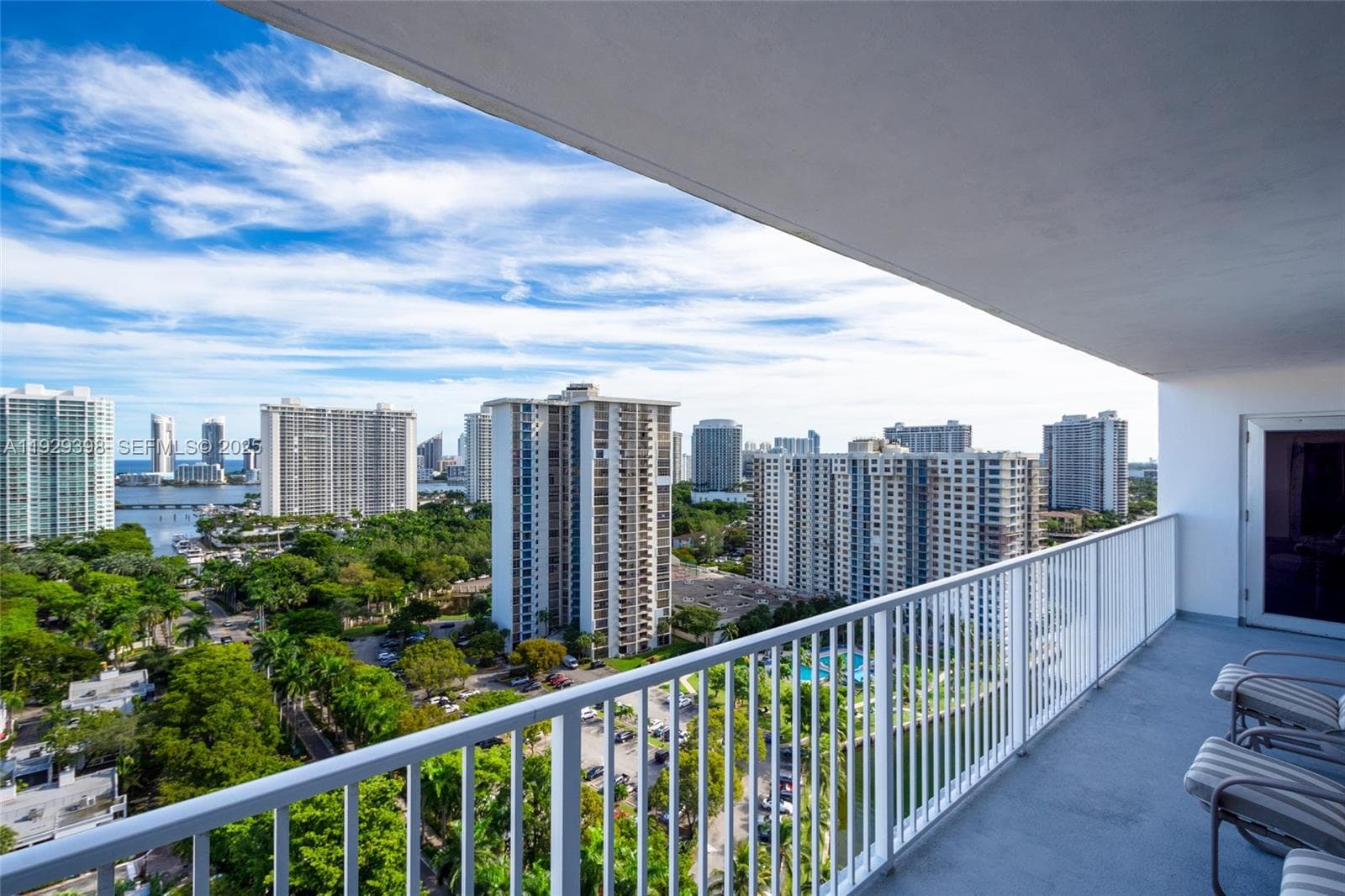 ADMIRALS PORT · #2211 E in Aventura - Photo 5