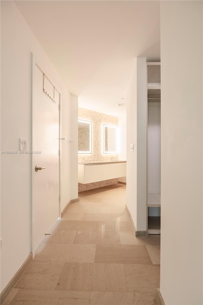 Master Bathroom, Closet