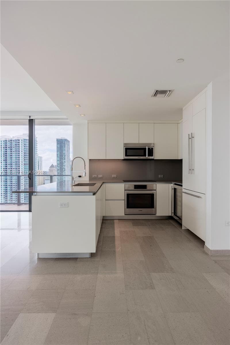 Reach Brickell City Centre · #2112 in Miami - Photo 7