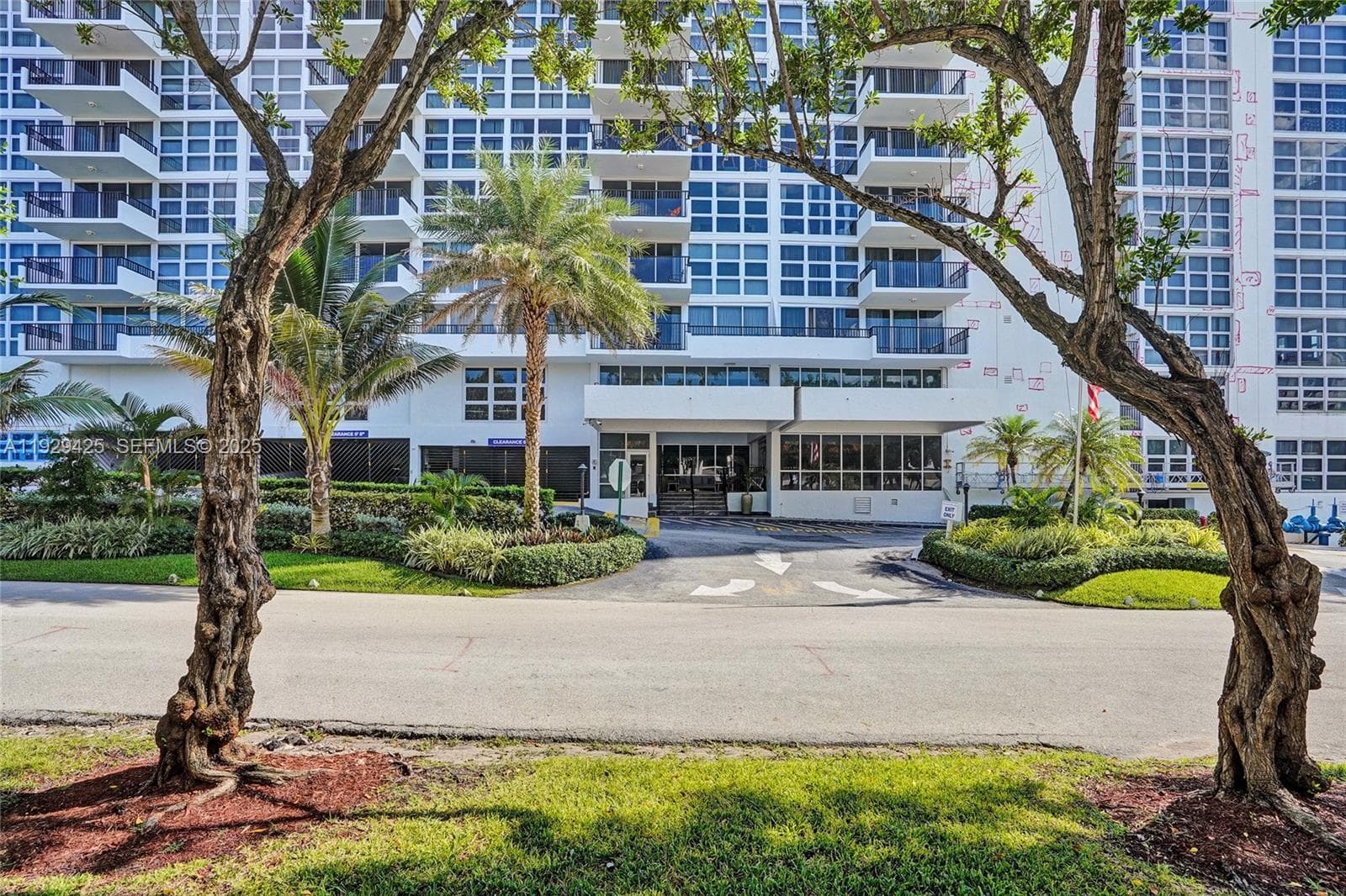 Silver Thatch Atlantic · #1108 in Pompano Beach - Photo 48
