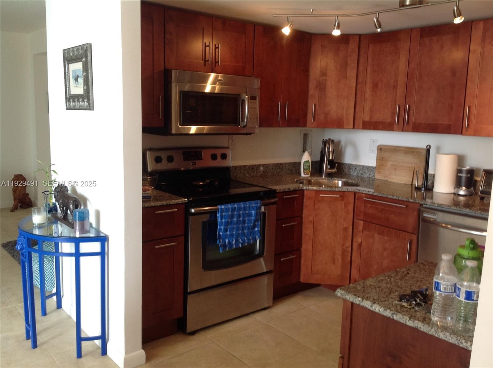 KENNEDY HOUSE CONDO · #8K in North Bay Village - Photo 8