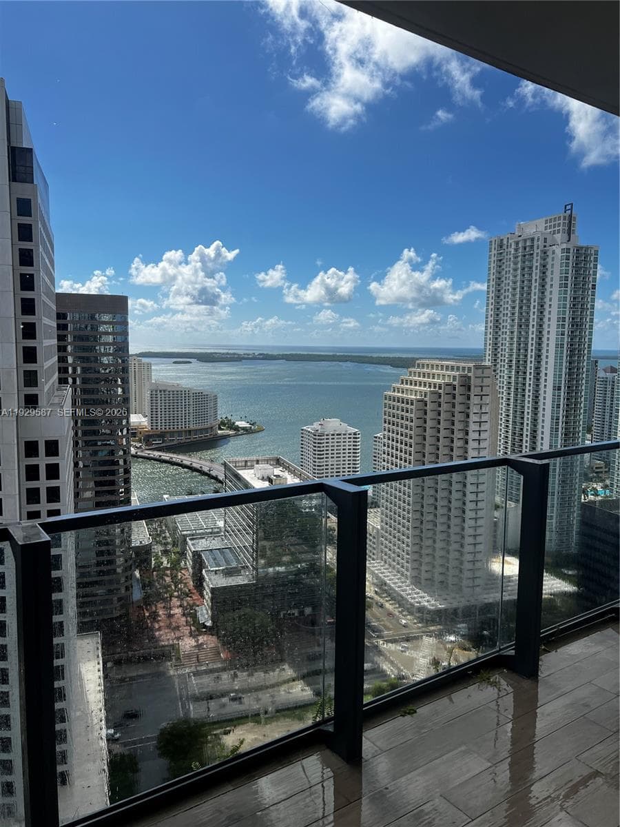 Reach Brickell City Centre · #3401 in Miami - Photo 17