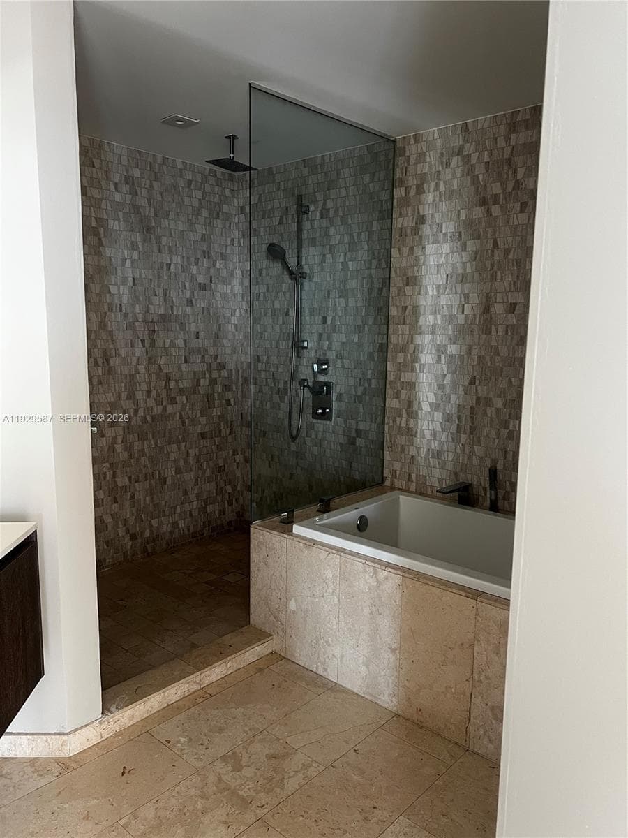 Reach Brickell City Centre · #3401 in Miami - Photo 12