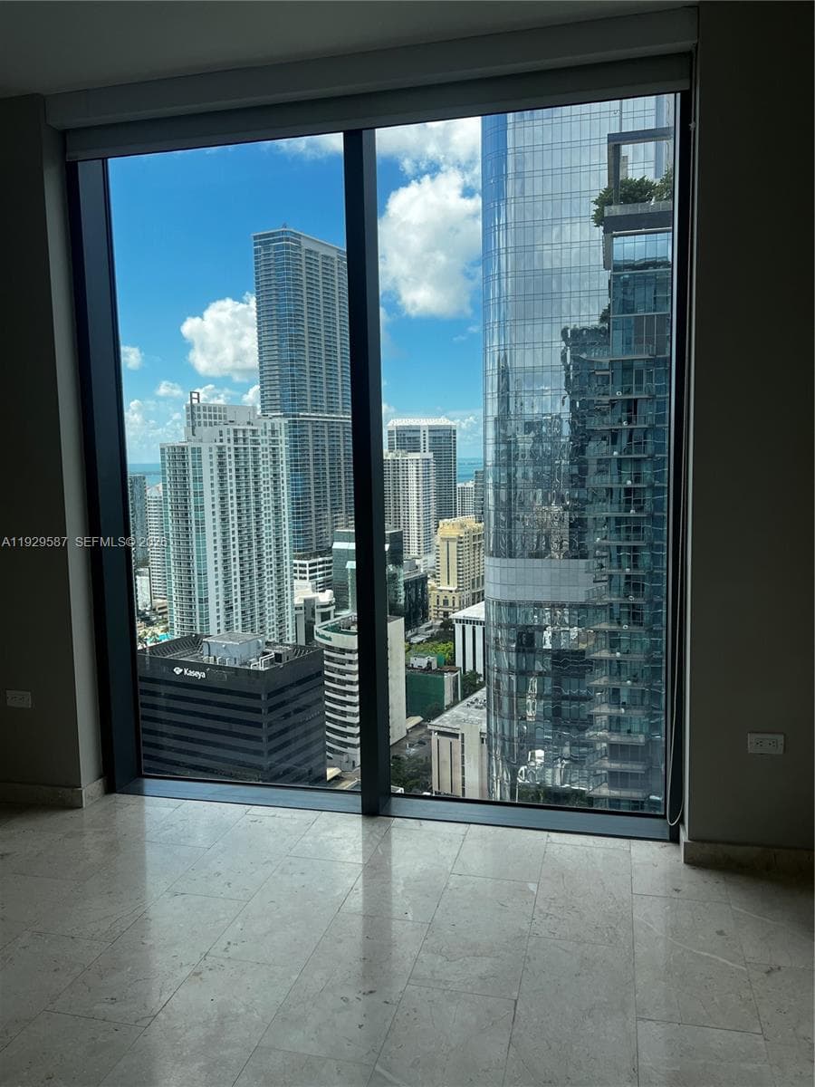 Reach Brickell City Centre · #3401 in Miami - Photo 9