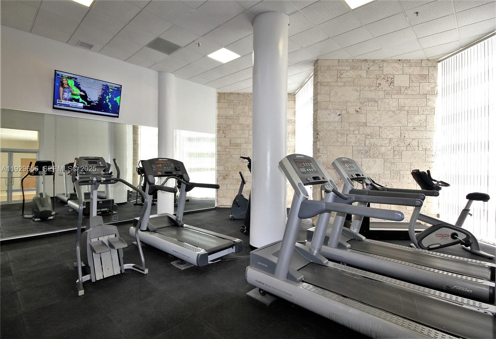 Seacoast 5151 · #1610 in Miami Beach - Photo 56