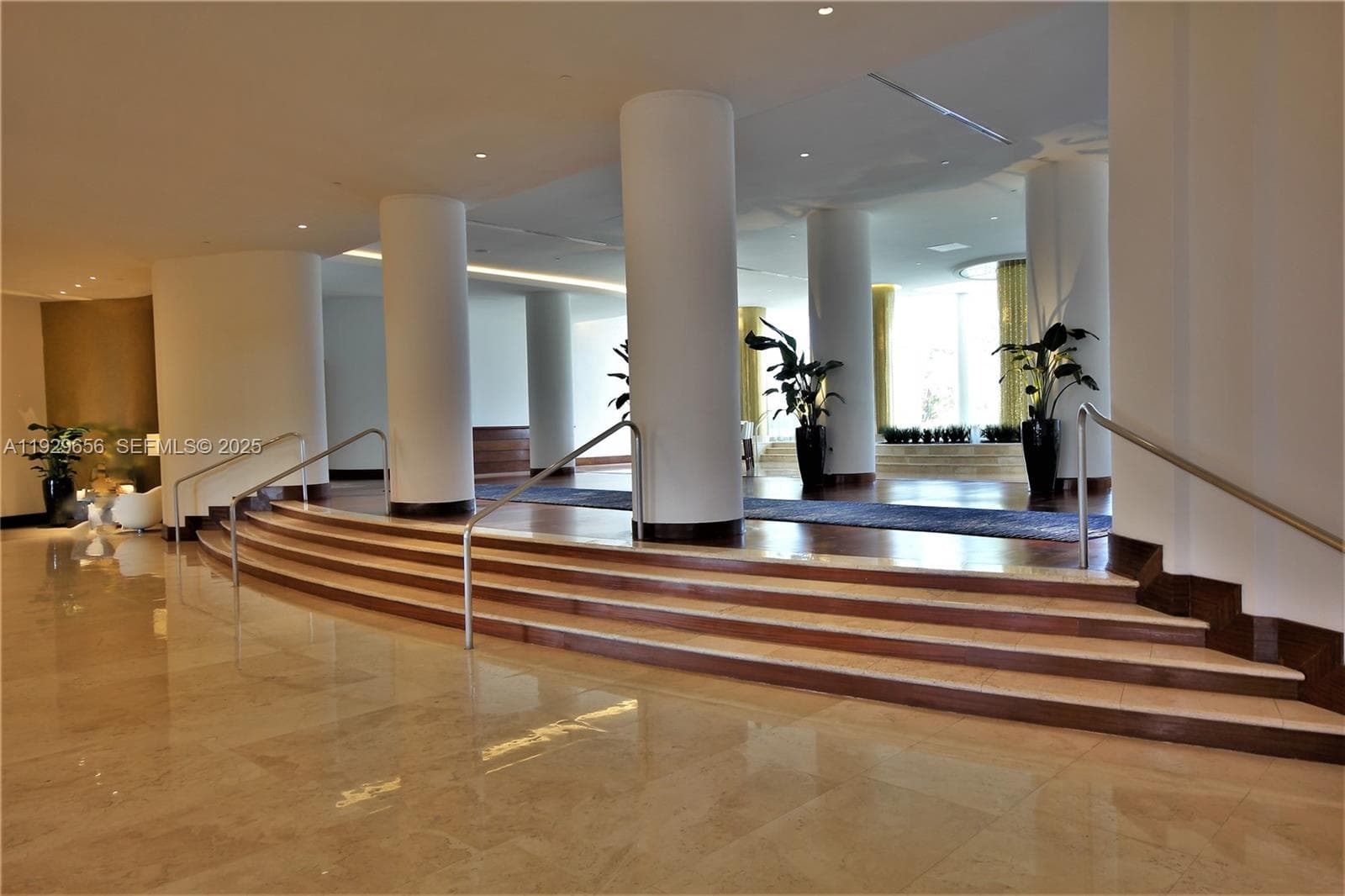 Seacoast 5151 · #1610 in Miami Beach - Photo 43