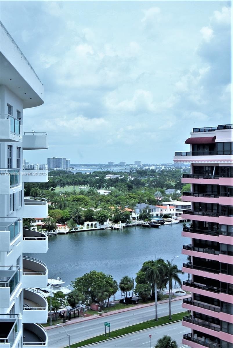 Seacoast 5151 · #1610 in Miami Beach - Photo 16