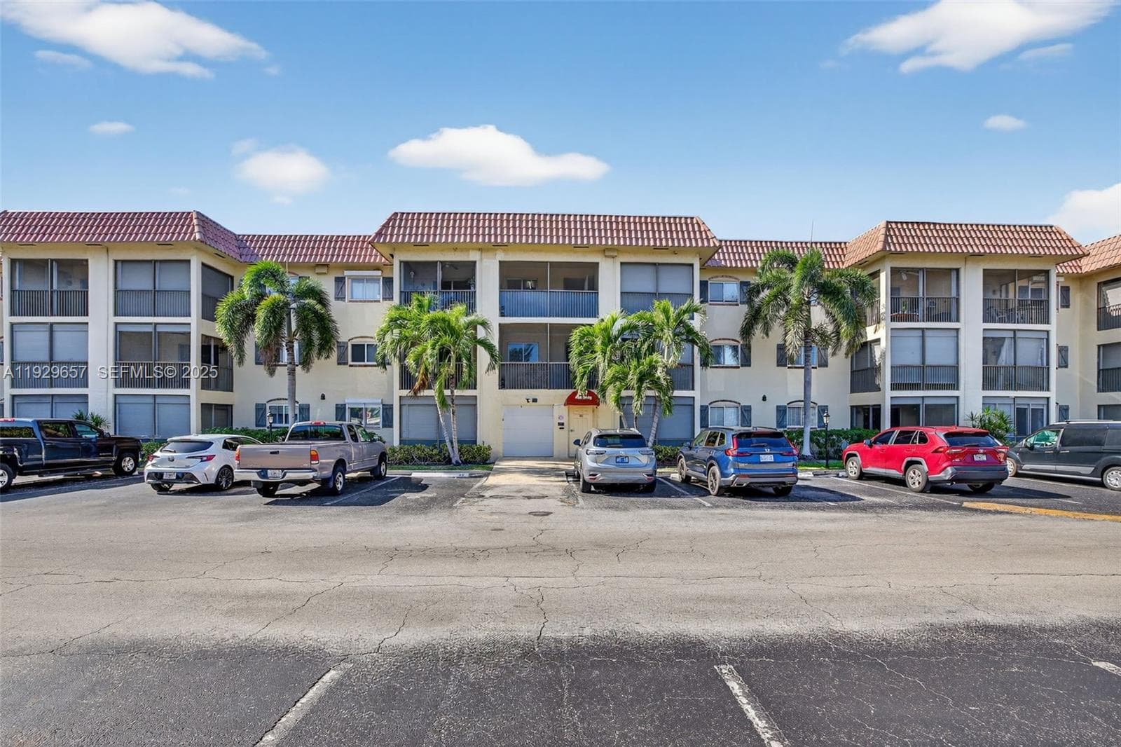 Barcelona · #436 in Pompano Beach - Photo 33