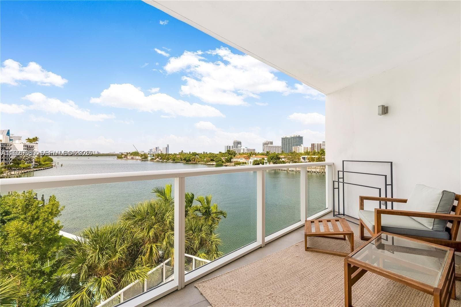 BAY HARBOUR ISLAND · #503 in Bay Harbor Islands - Photo 5