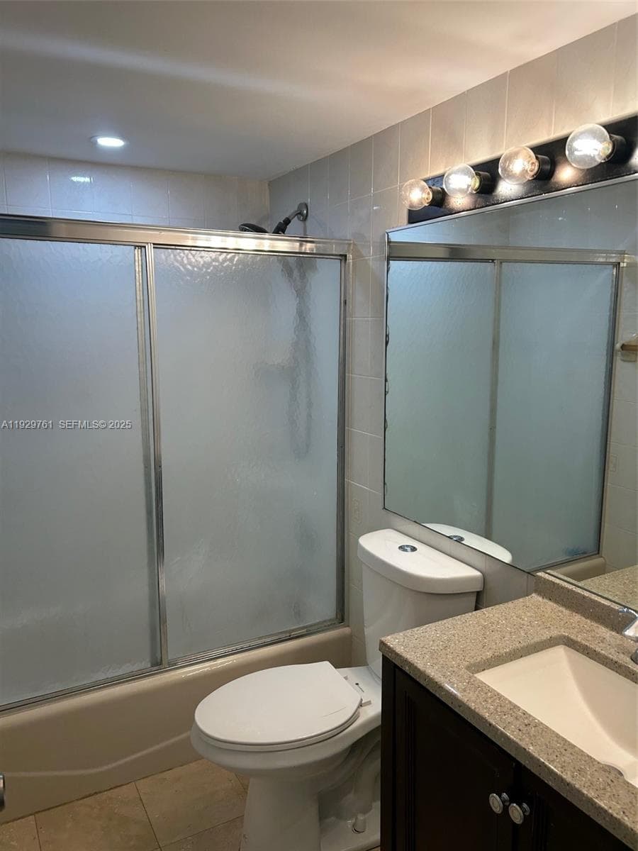BRICKELL MAR CONDO · #29 in Miami - Photo 8