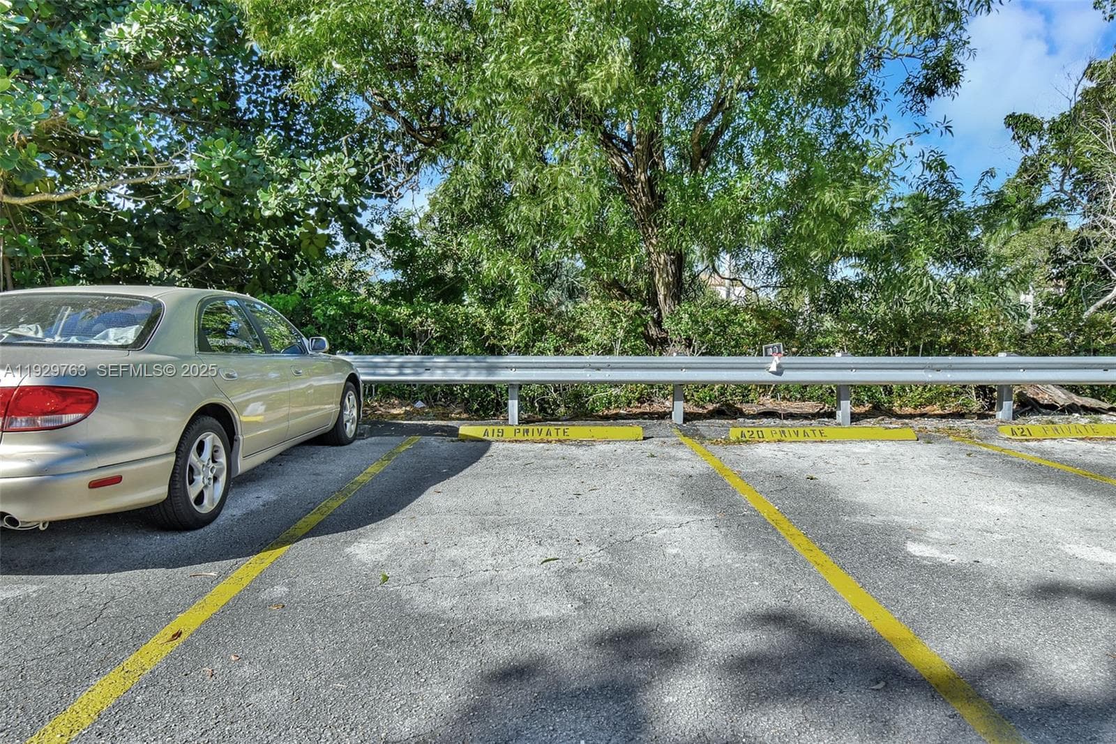 GOLFVIEW CLUB FONTAINEBLE · #306 in Miami - Photo 19