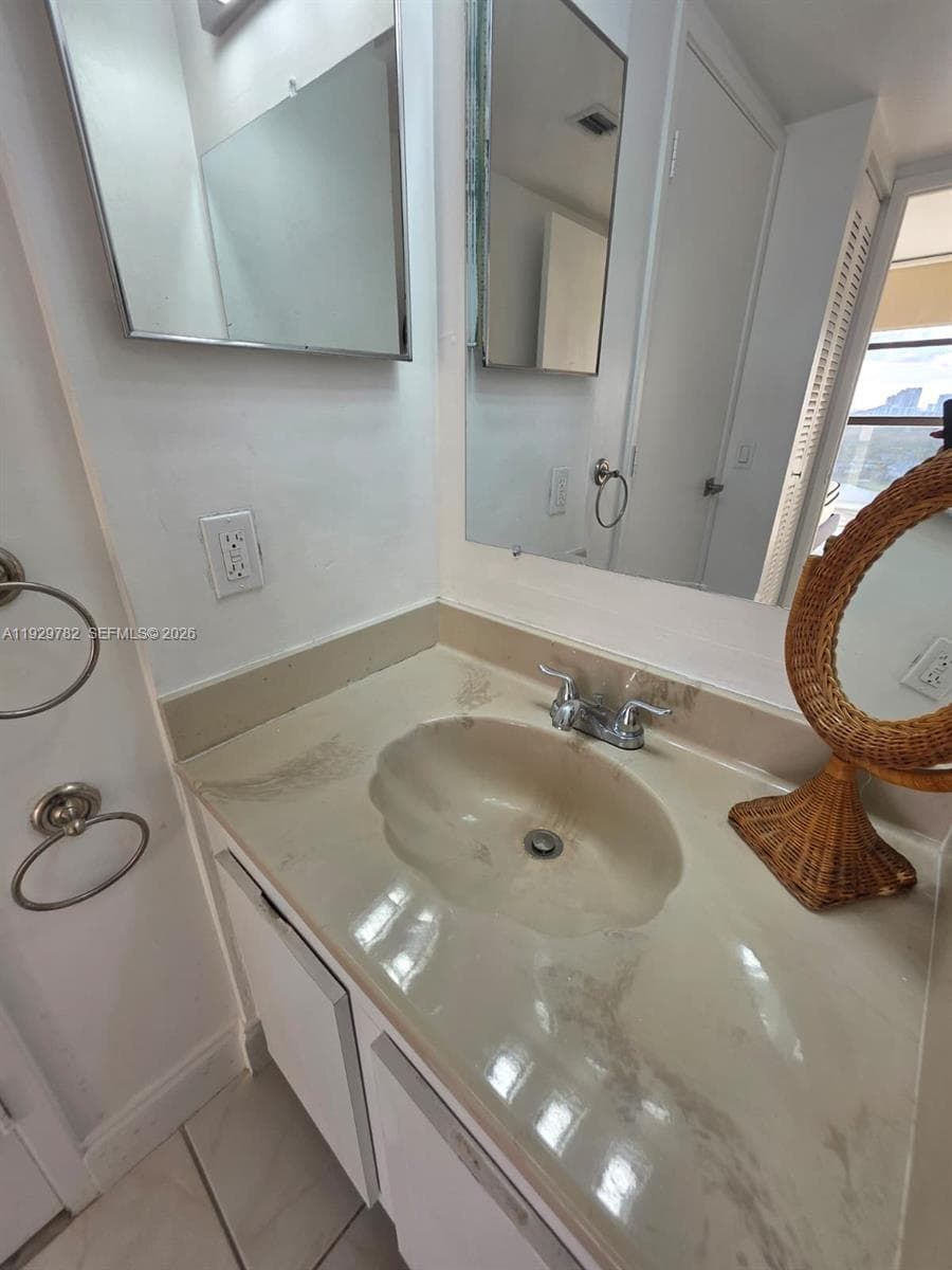 FLAMENCO CONDO TOWER I · #2204 in Aventura - Photo 41