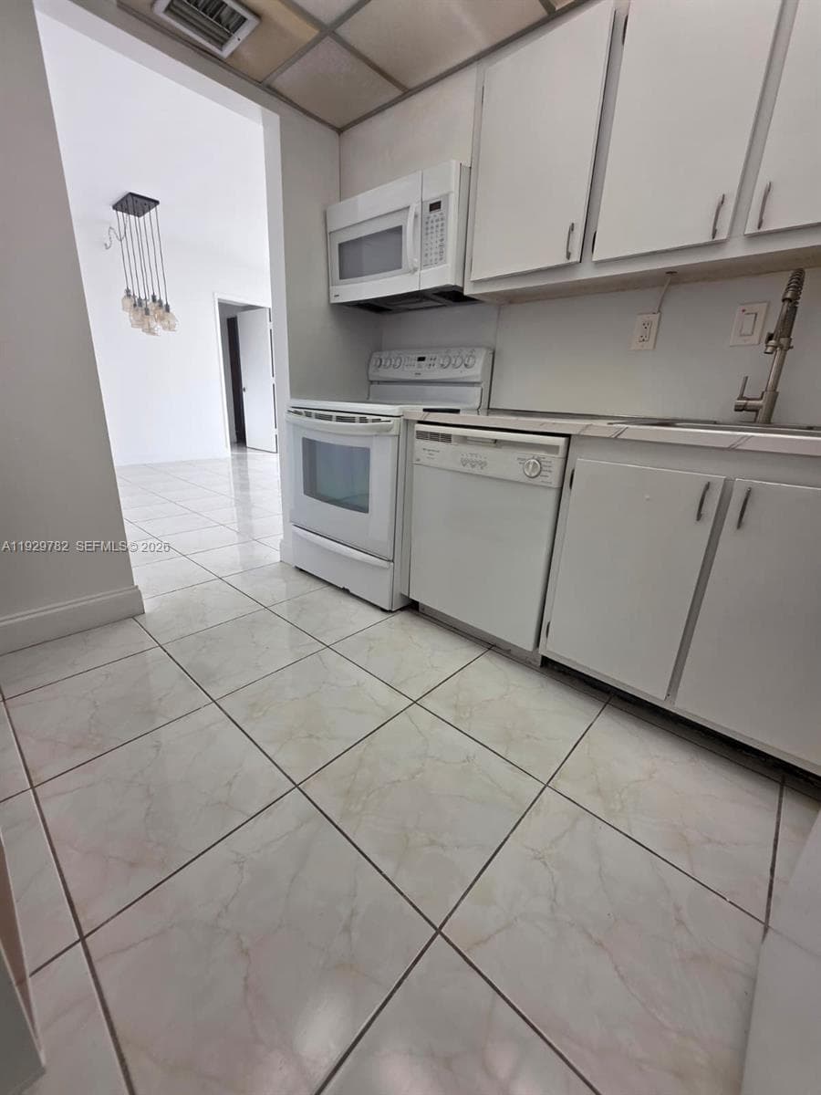 FLAMENCO CONDO TOWER I · #2204 in Aventura - Photo 48
