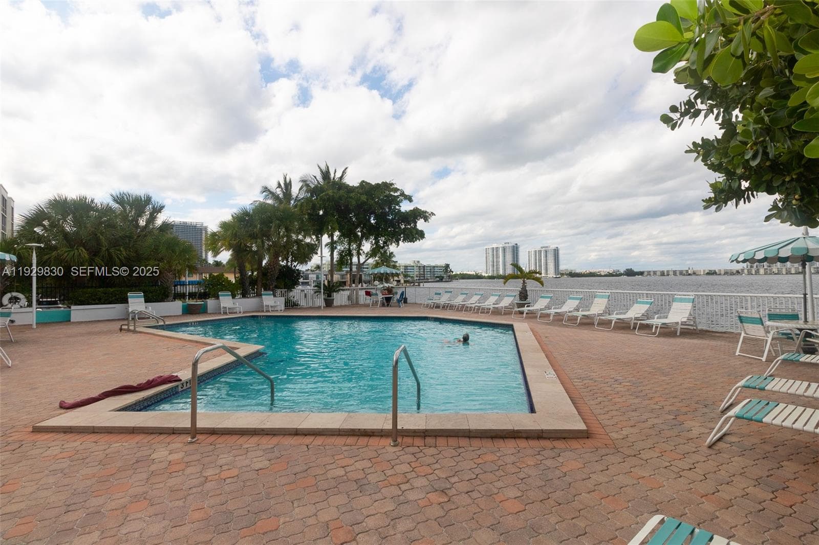 STRATFORD HOUSE CONDO · #706 in North Miami Beach - Photo 21