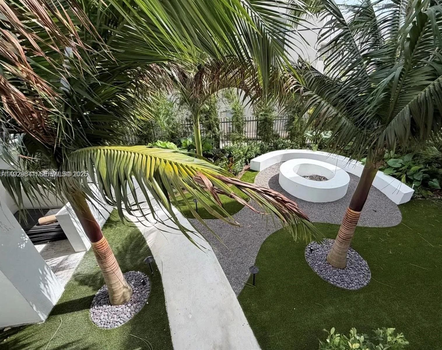POLO CONDO · #108 in Miami Beach - Photo 3