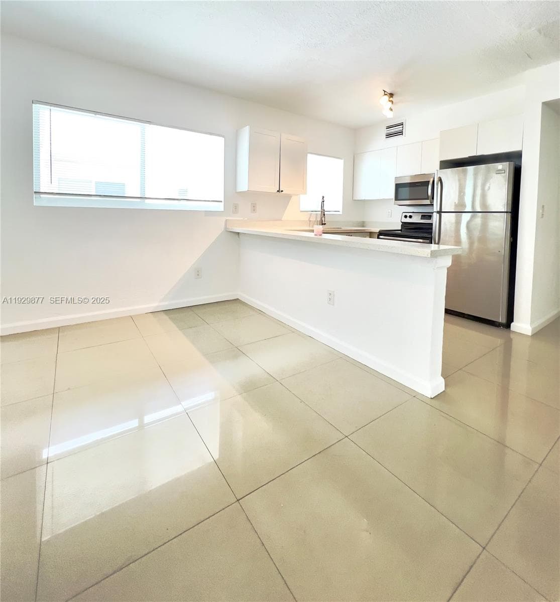 BISCAYNE BCH SUB · #13 in Miami Beach - Photo 8