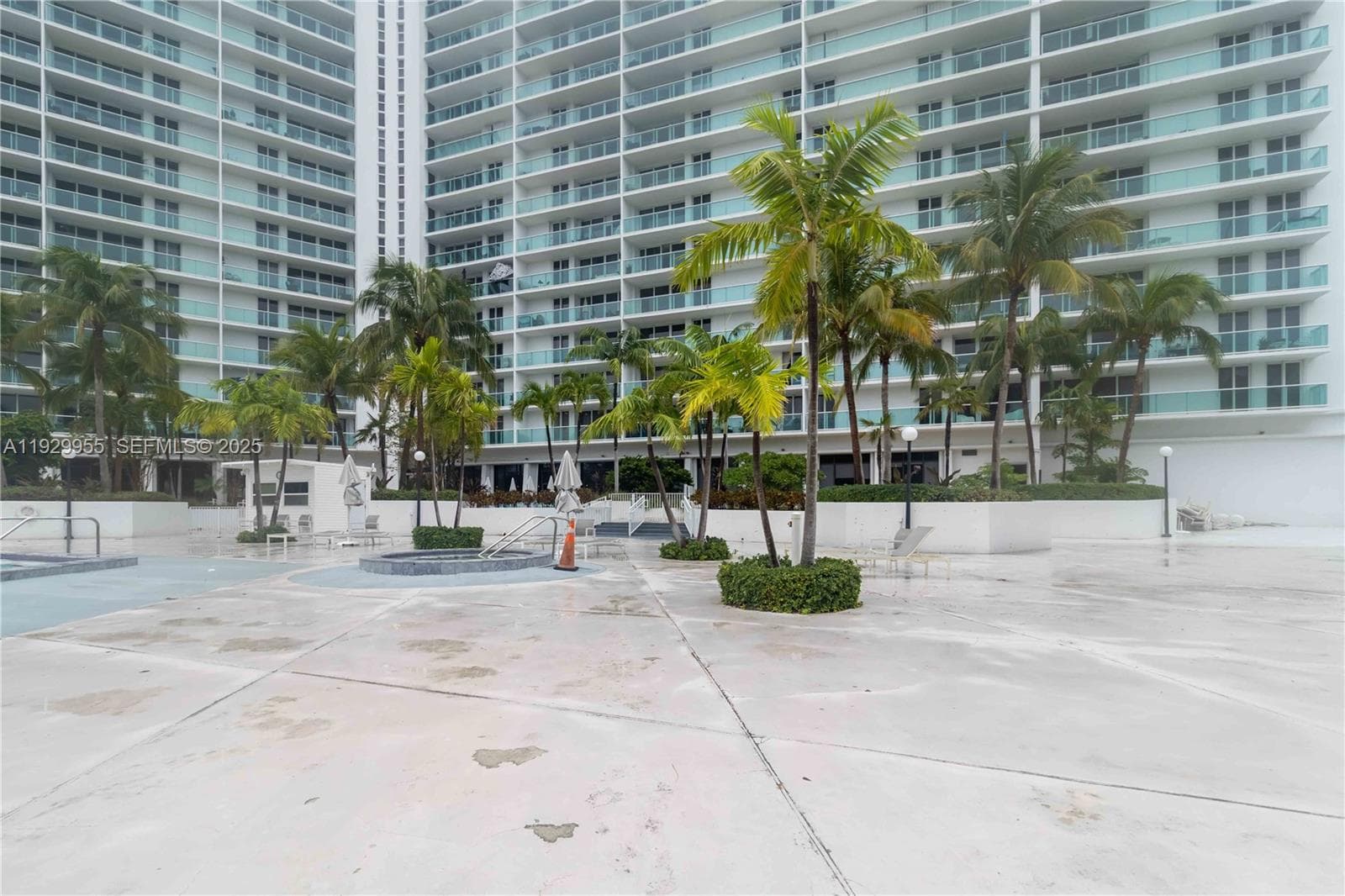 ARLEN HOUSE EAST CONDO · #2014 in Sunny Isles Beach - Photo 29