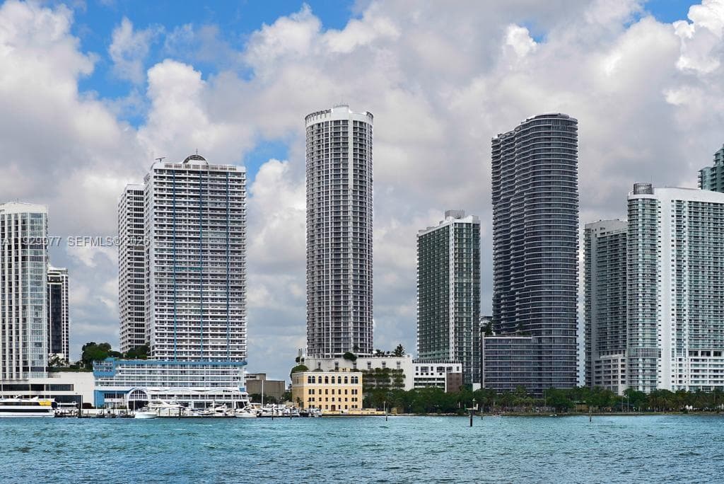 Opera Tower · #4814 in Miami - Photo 27