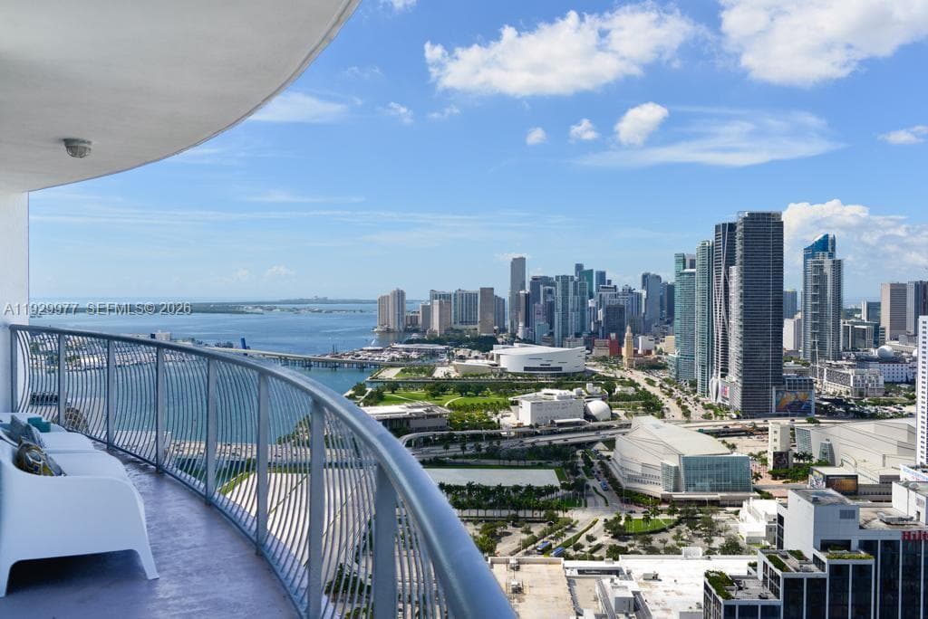 Opera Tower · #4814 in Miami - Photo 2