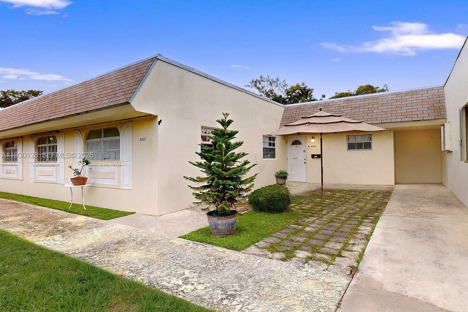 Green Hills Park West · #V41342 in Miami - Photo 3