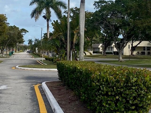 Green Hills Park West · #V41342 in Miami - Photo 38