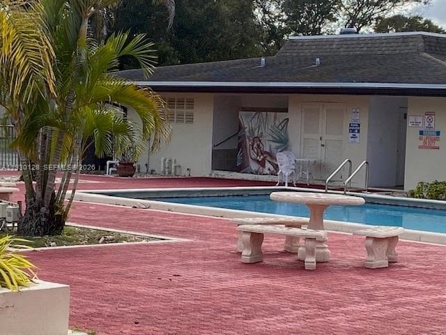 Green Hills Park West · #V41342 in Miami - Photo 37