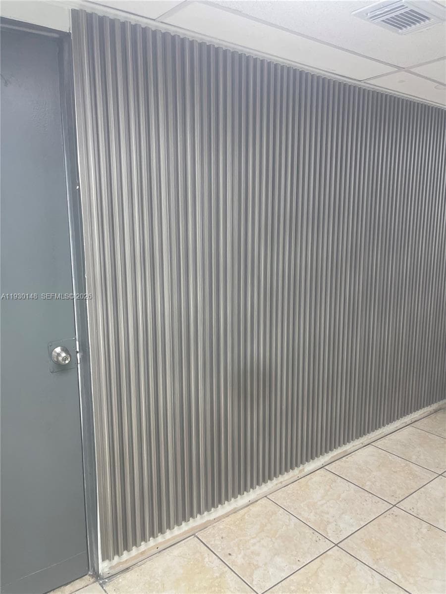 Desoto Condominium · #107 in Hallandale Beach - Photo 3