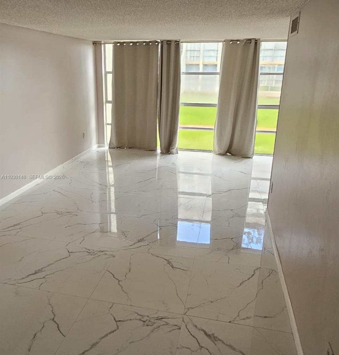 Desoto Condominium · #107 in Hallandale Beach - Photo 10