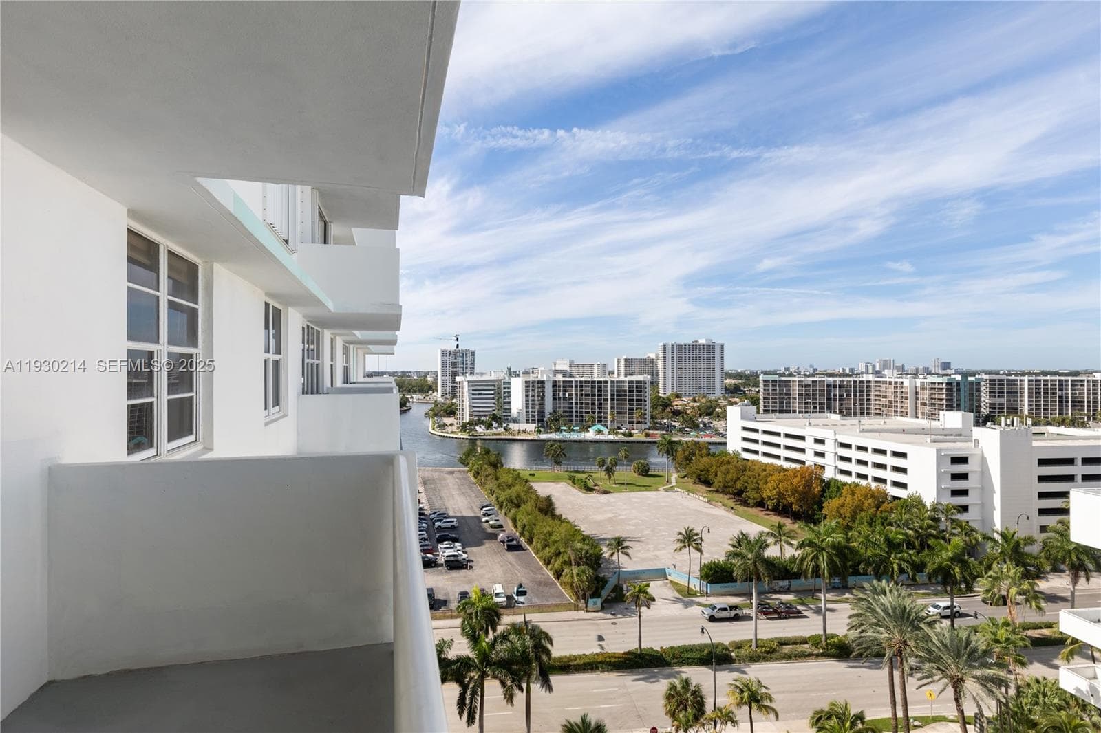 SEA AIR TOWERS CONDO · #1421 in Hollywood - Photo 29