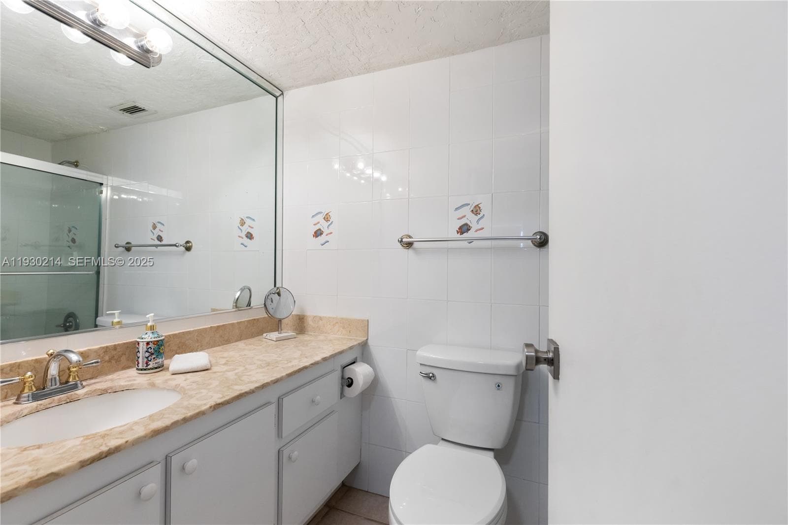 SEA AIR TOWERS CONDO · #1421 in Hollywood - Photo 25