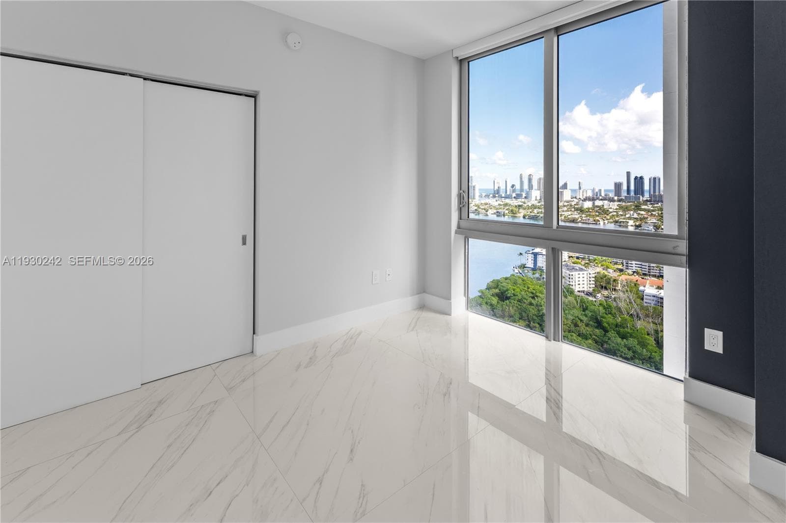 THE HARBOUR · #2907 in North Miami Beach - Photo 43