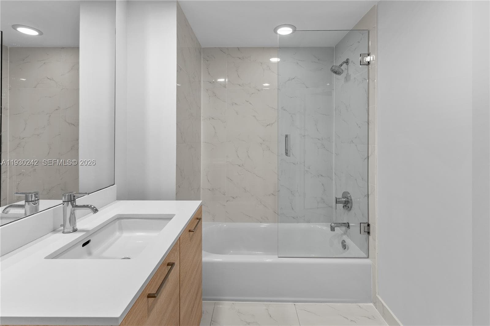 THE HARBOUR · #2907 in North Miami Beach - Photo 32