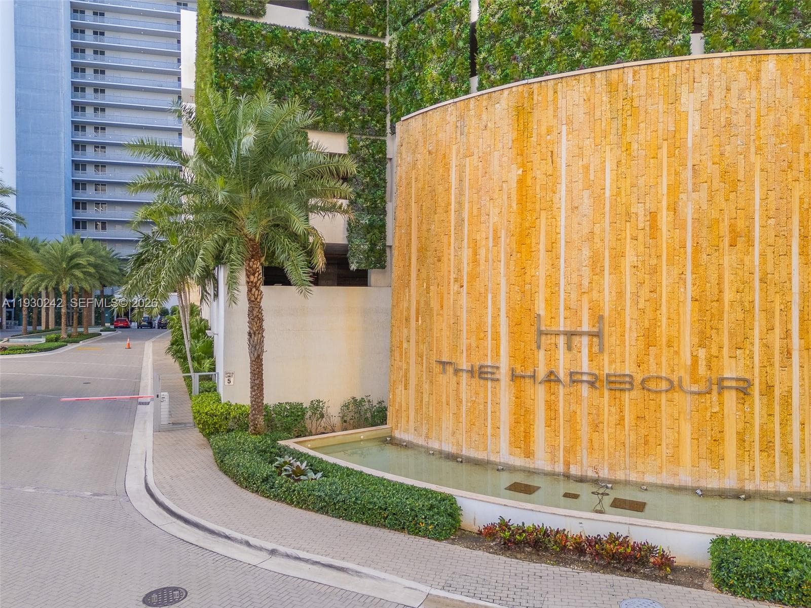 THE HARBOUR · #2907 in North Miami Beach - Photo 79