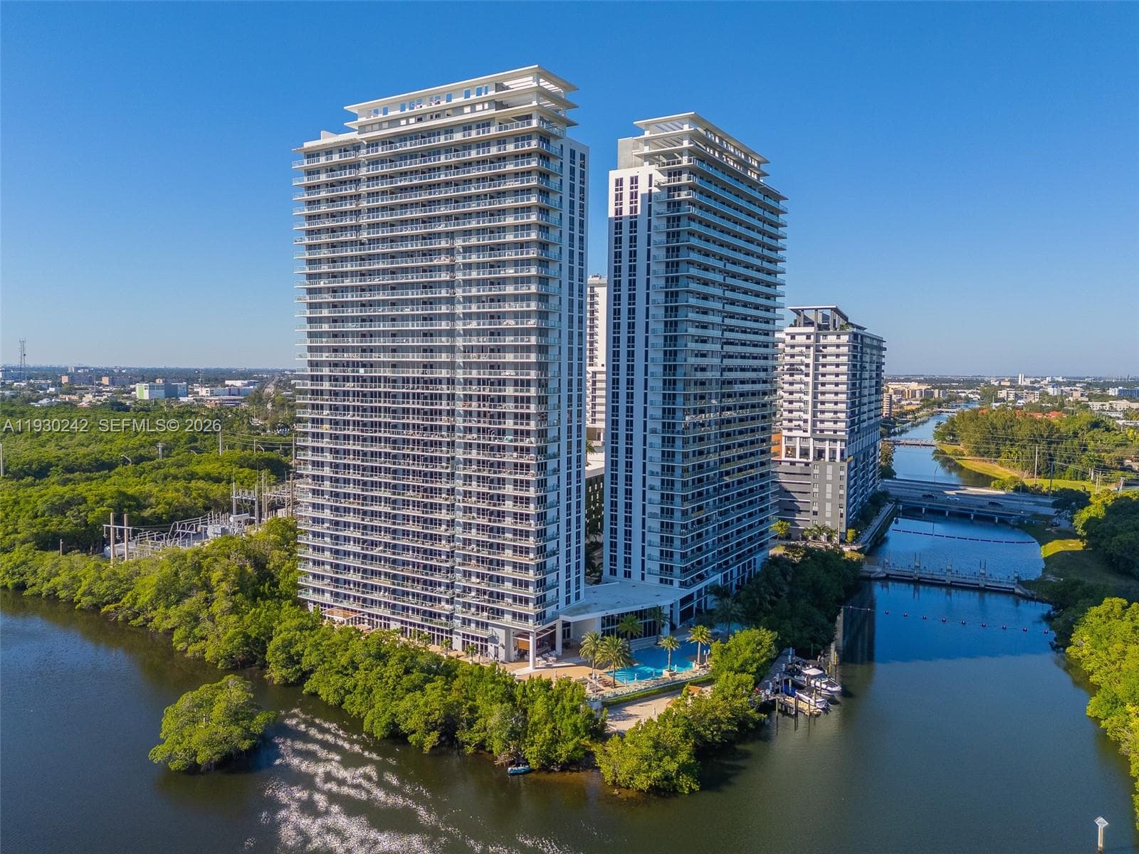 THE HARBOUR · #2907 in North Miami Beach - Photo 55