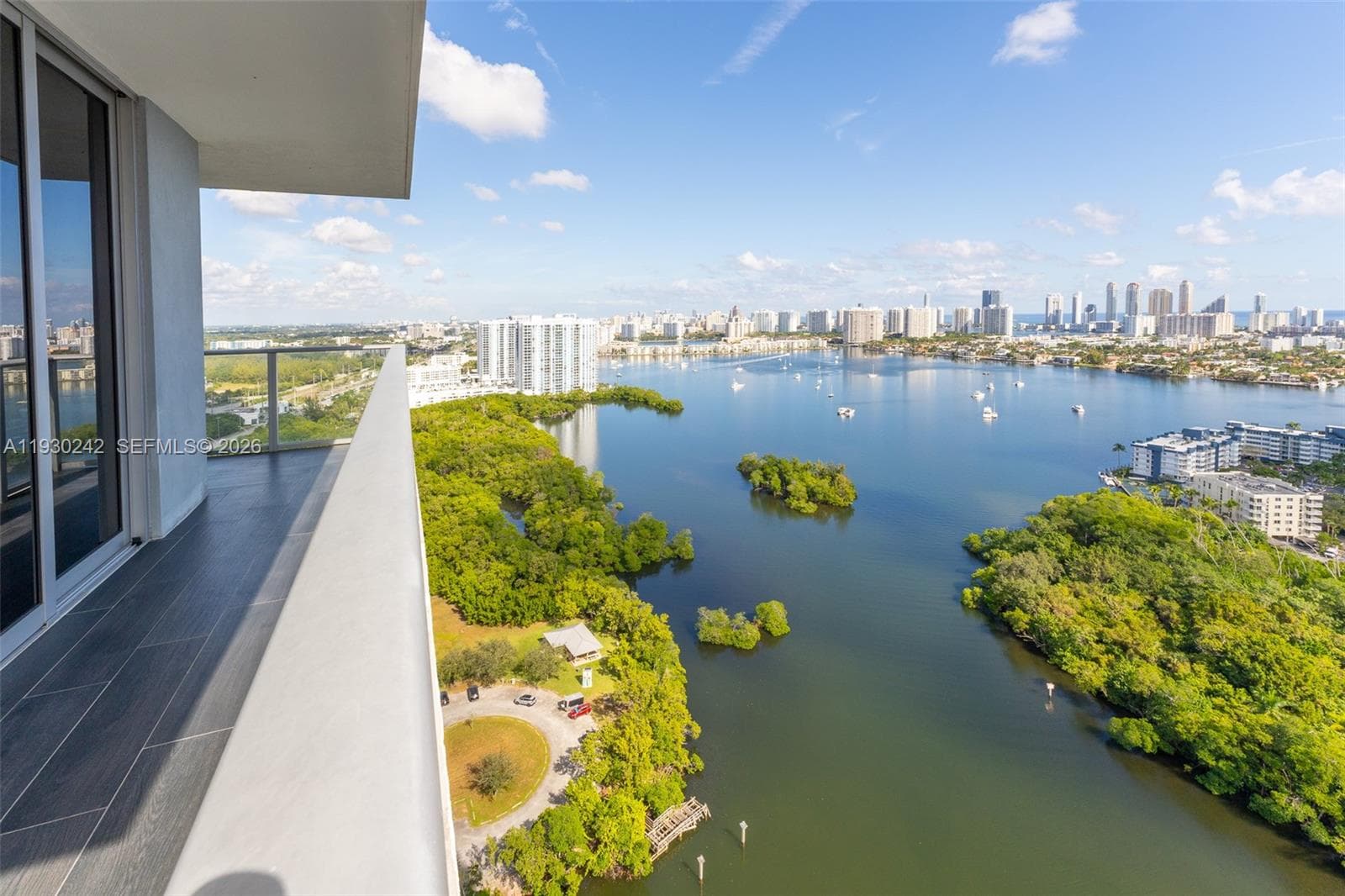 THE HARBOUR · #2907 in North Miami Beach - Photo 8