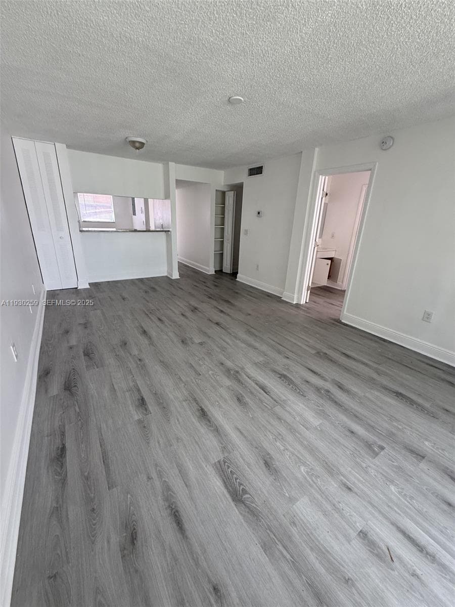 POINT SOUTH CONDO · #251 in Miami - Photo 3