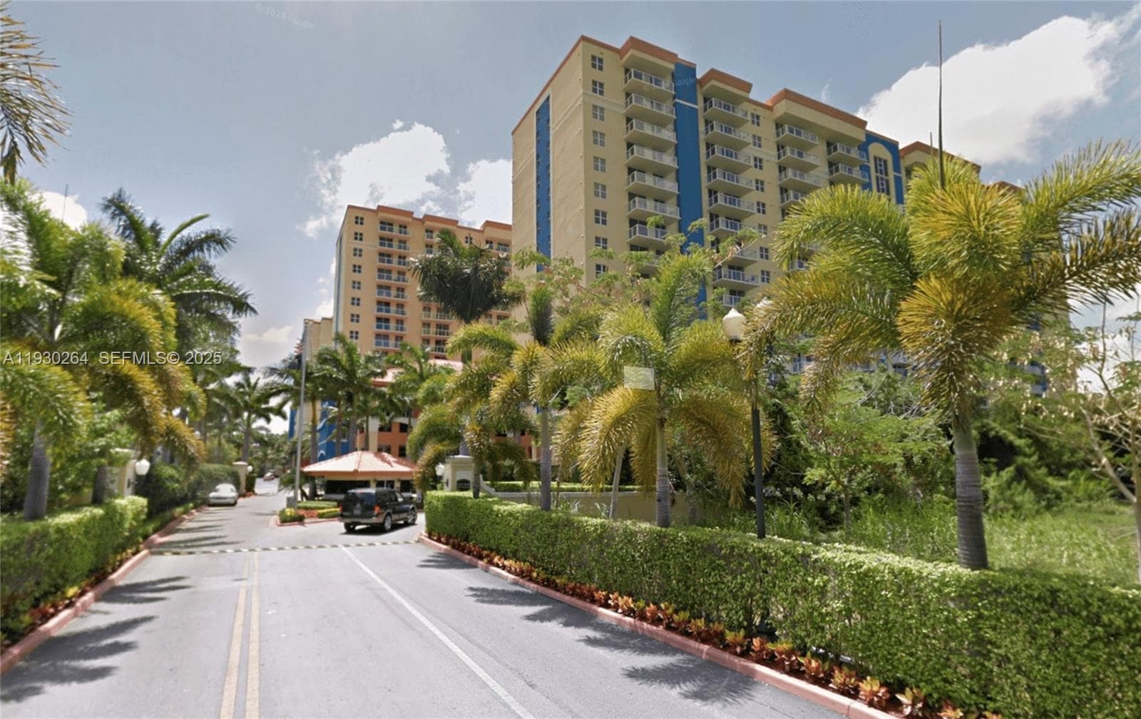 BLUE LAGOON CONDO · #416 in Miami - Photo 2