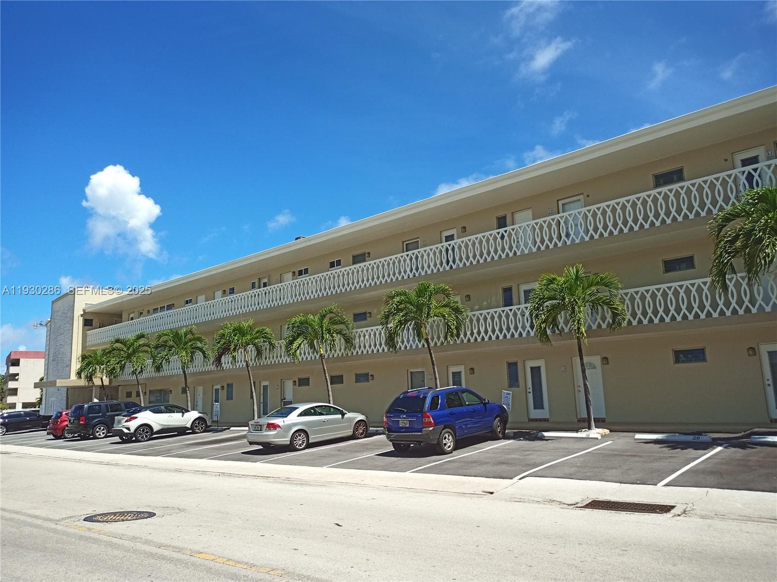 CRYSTAL COVE CONDO · #3C in Hallandale Beach - Photo 36