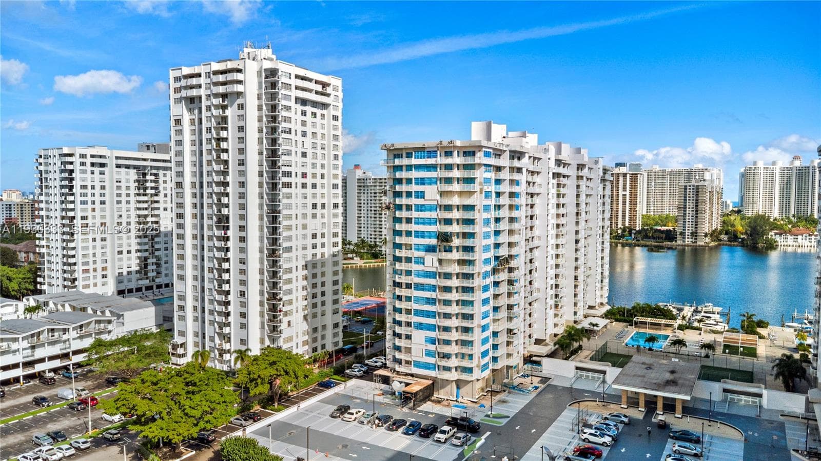 Del Prado · #PH01 in Aventura - Photo 27