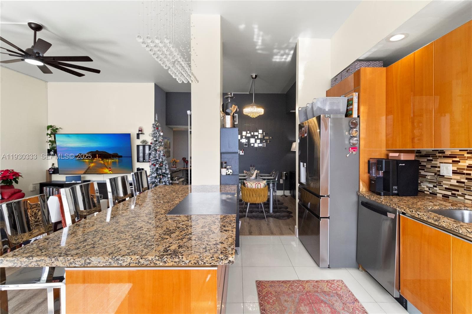 Del Prado · #PH01 in Aventura - Photo 3