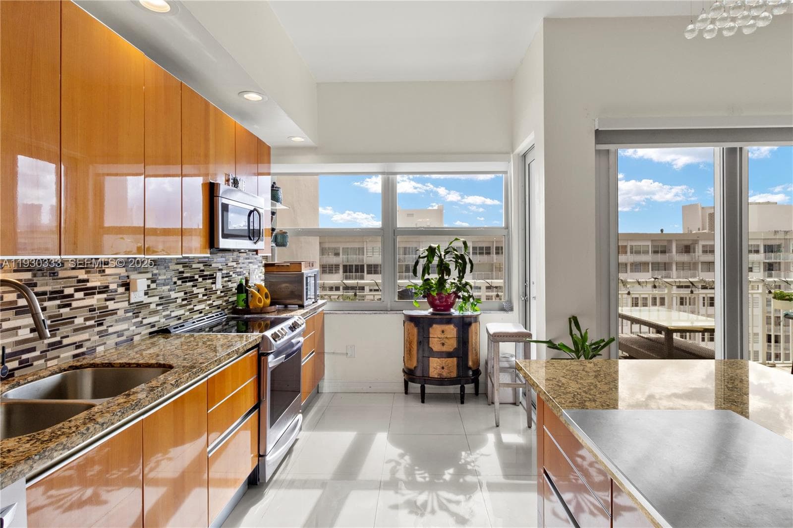 Del Prado · #PH01 in Aventura - Photo 4