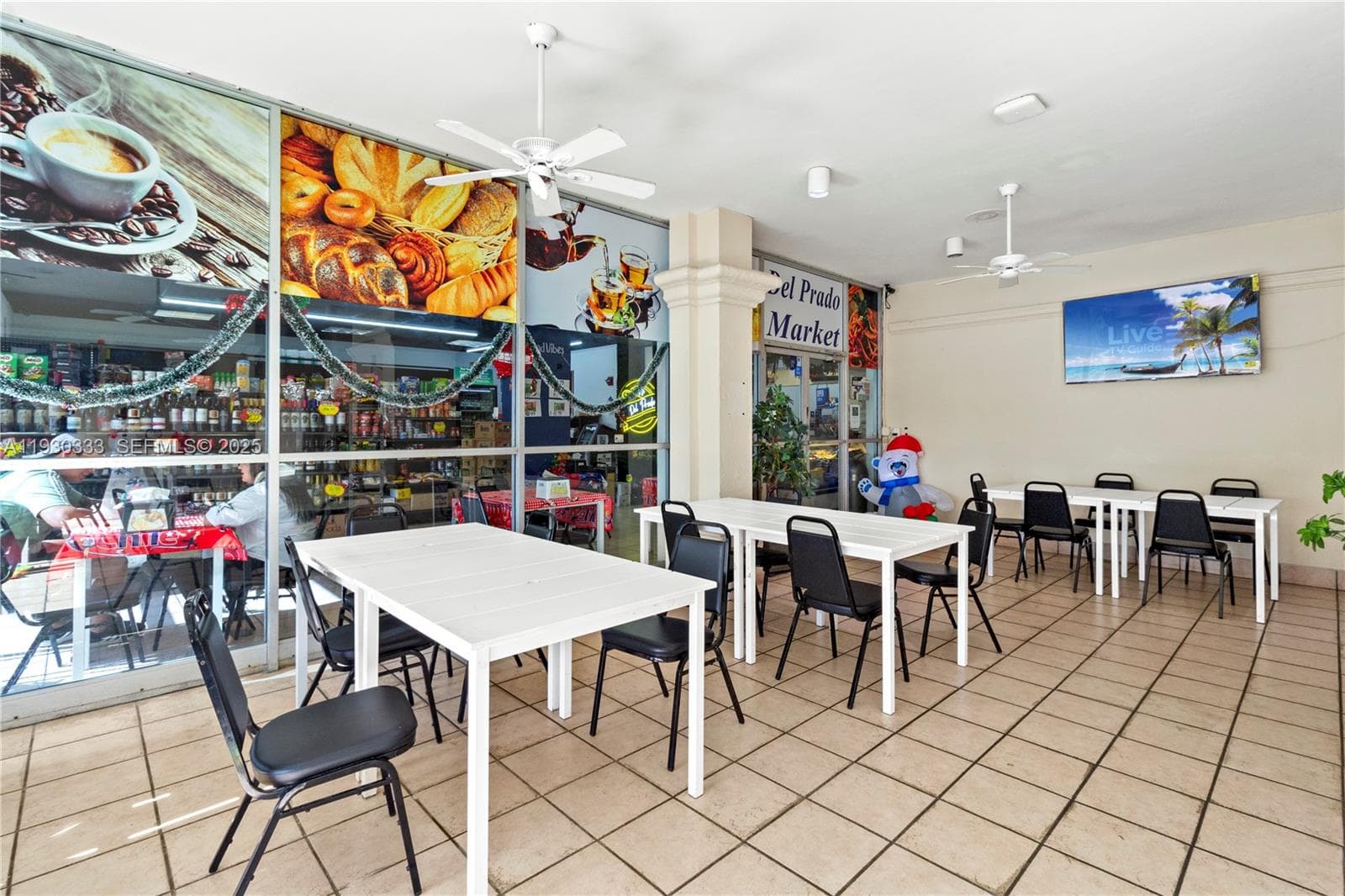 Del Prado · #PH01 in Aventura - Photo 25