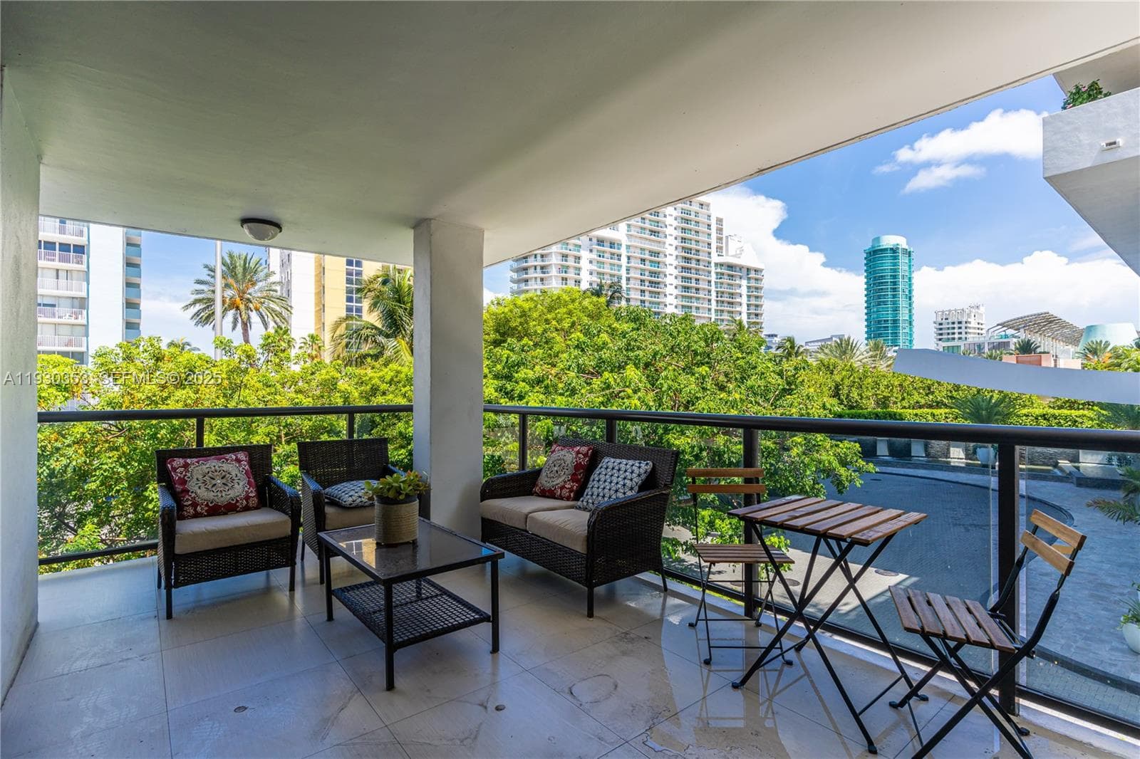 The Surf Condo · #201 in Miami Beach - Photo 17