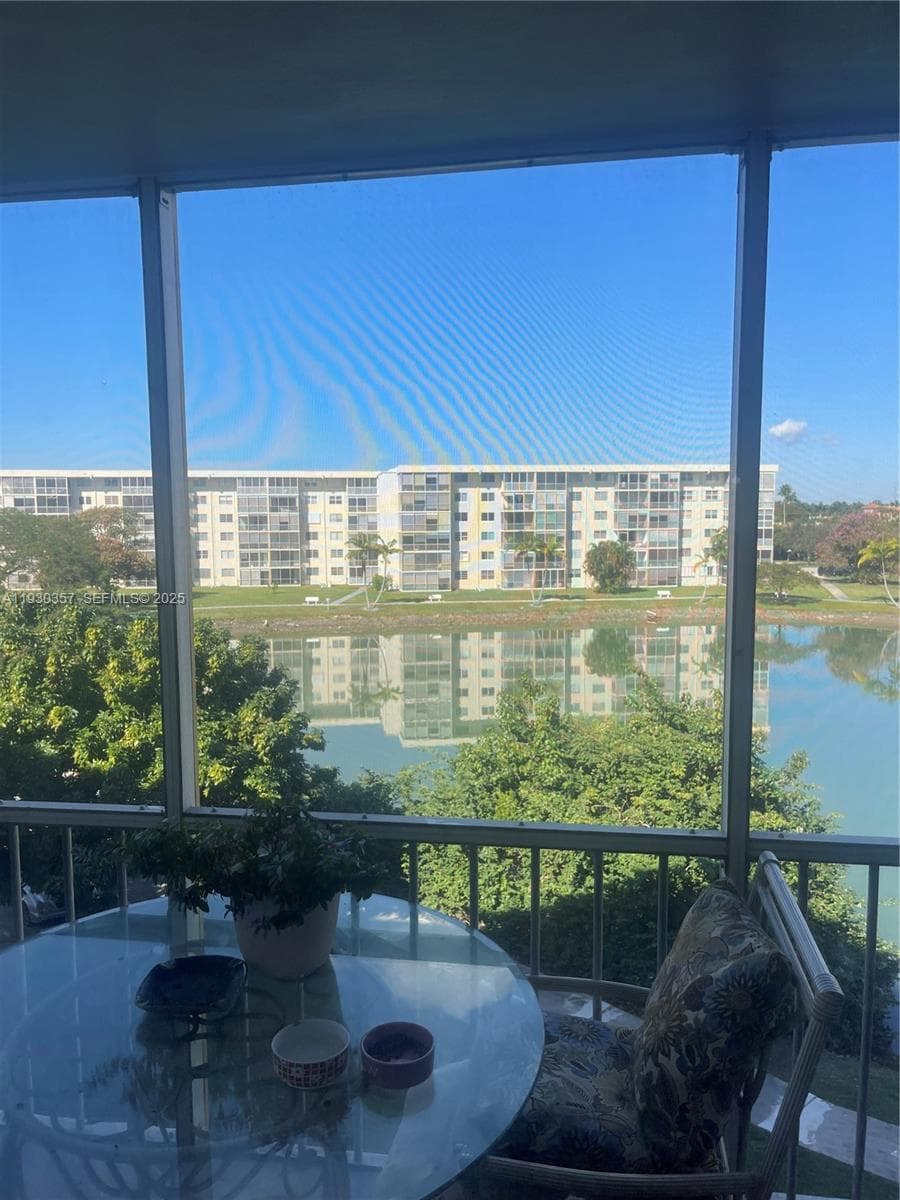 POINT EAST SEC III CONDO · #L404 in Aventura - Photo 27