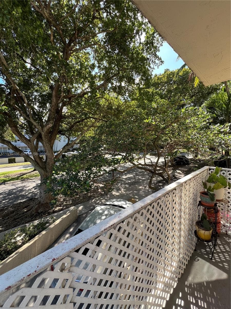 Bayview Palms · #233 in North Miami - Photo 13