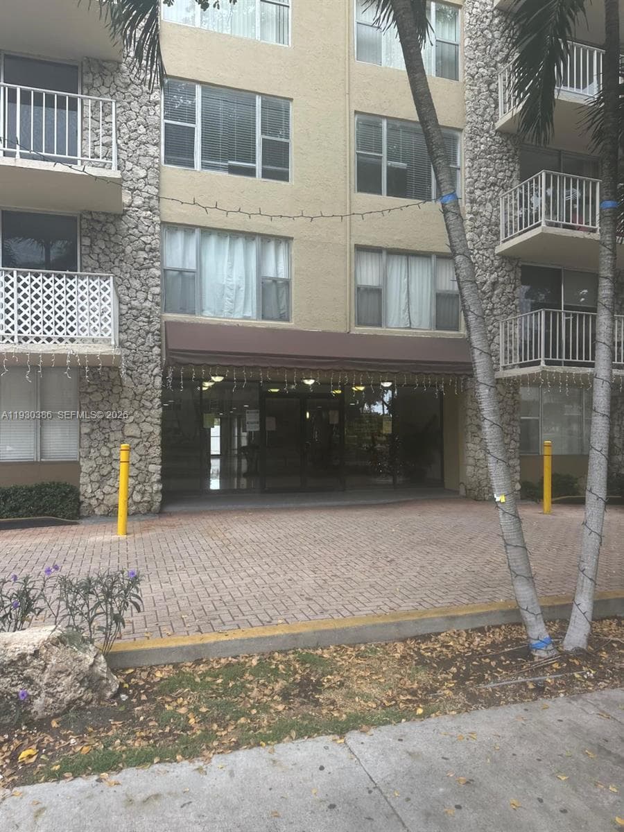 Bayview Palms · #233 in North Miami - Photo 15